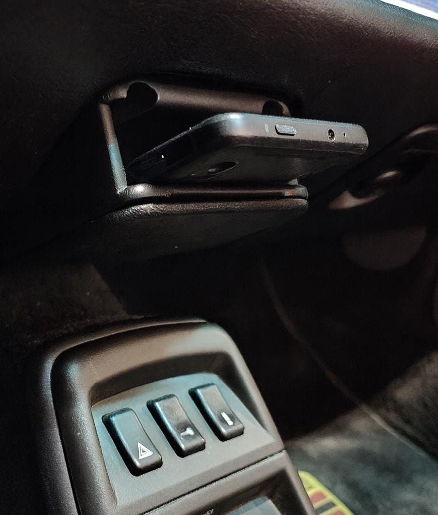 Porsche 964 ,993 ashtray phone MagSafe phone charger